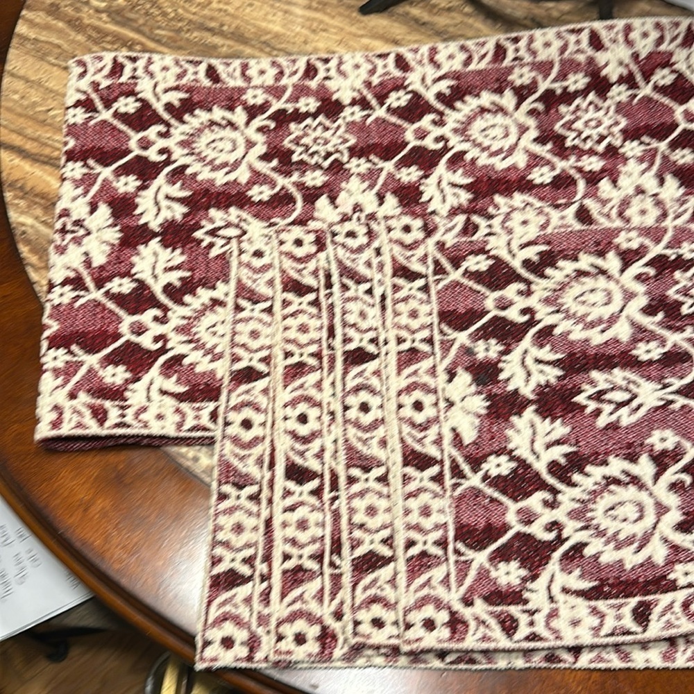 T.J. Maxx Cloth table runner and placements